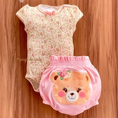 Conjunto Body Floral e Tapa Fralda Bordado Fofinho Ursinha Melissa