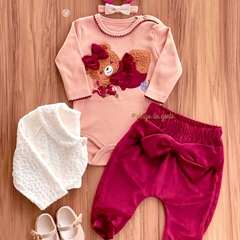 Conjunto Body Bordado Fofinho e Calça Plush Ursinha Sophie